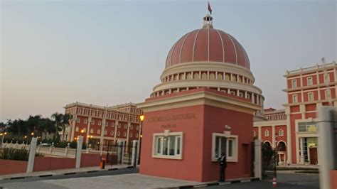 El gobierno remarcó que las reuniones sociales extienden estado de emergencia nacional por 31 días y toque de queda será desde la medianoche. COVID-19: Parlamento angolano aprova novo Estado de ...