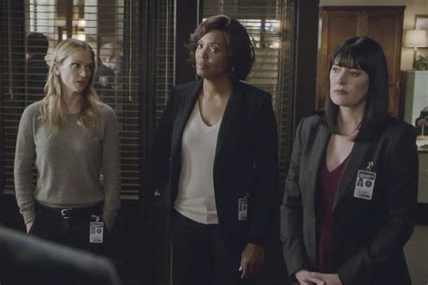 On criminal minds season 13 episode 19, when a hostage situation breaks out at a law firm in d.c., where matt simmons' wife works, the bau team on criminal minds season 13 episode 17, when a murderous clown terrorizes the sleepy town of guymon, oklahoma, the bau is called in to investigate. CRIMINAL MINDS Season 13 Episode 17 Photos The Capilano's ...
