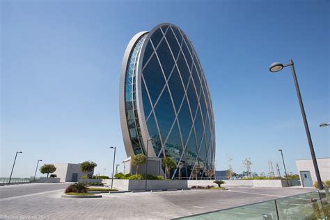 Round Skyscraper Aldar Headquarters Abu Dhabi Round Sky Flickr