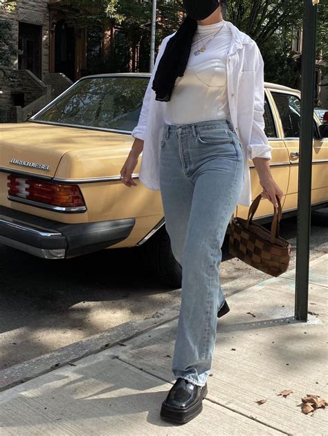 13 outfits that prove high waisted jeans are eternally chic laptrinhx news