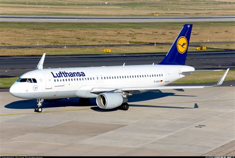 Airbus A320 214 Lufthansa Aviation Photo 4263795