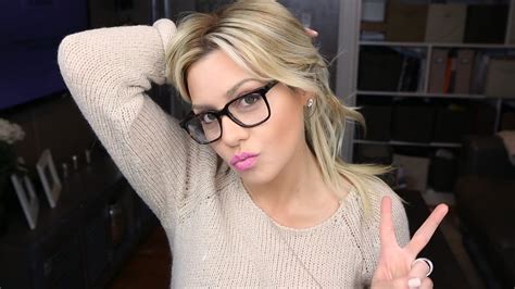 Check spelling or type a new query. Tips on How To do cute Makeup When you wear Glasses - YouTube