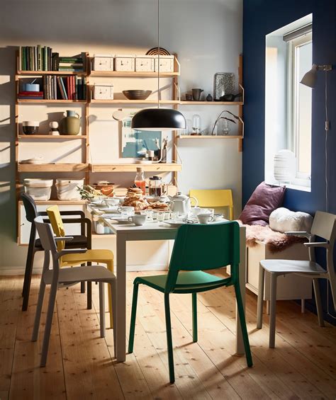 Se la tua intenzione è arredare la sala da pranzo in stile shabby, cerca di puntare su una palette pastello. Idee per arredare la sala da pranzo IKEA IT