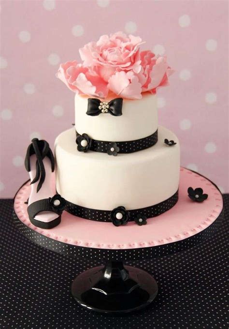 Ecco a voi un album di fotografie dedicato alle torte di compleanno da dove prendere spunto. Torte di compleanno fashion (Foto 41/42) | Stylosophy ...