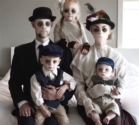 Agar permohonan tersebut dikabulkan maka kita harus membuat sebuah surat permohonan yang ditujukan kepada pihak yang bersangkutan. Contoh Foto Keluarga Lucu - Aneka Macam Contoh