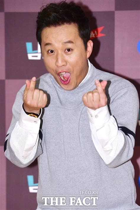 데뷔전까지 이휘재 의 매니저를 맡은 엔터테이너로 활동한 바 있다. 정준하 "아들 지금은 귀엽지만 앞으로 걱정"…왜? - 연예 > 기사 ...