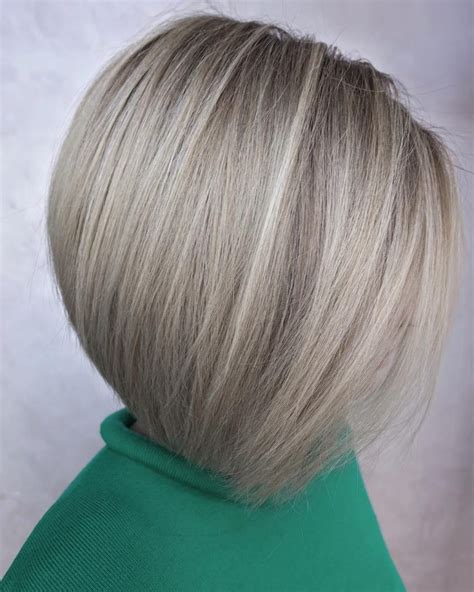 It's been a popular trend for a while because it's an awesome hairstyle. Fascinating Stacked Bob Hairstyles For 2019 - NeuFutur ...