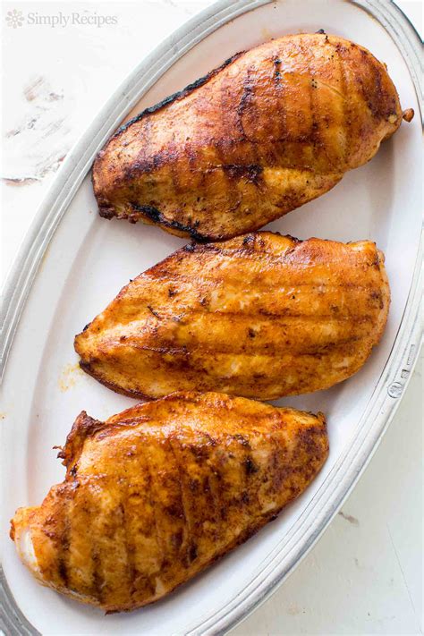 Water, bay leaf, chicken stock, cornstarch, onion powder. How to Grill Juicy Boneless Skinless Chicken Breasts ...