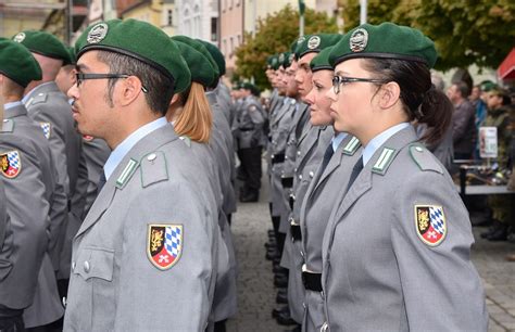 Feierliches Gel Bnis Neue Rekruten Bei Der Bundeswehr Oberpfalzecho