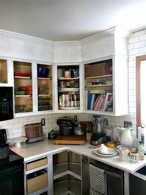 The possibilities seem endless, and if you pick the wrong one, you could end up with a mess on your hands and so many hours wasted on an unsuccessful project. How to Easily Paint Kitchen Cabinets You Will Love ...