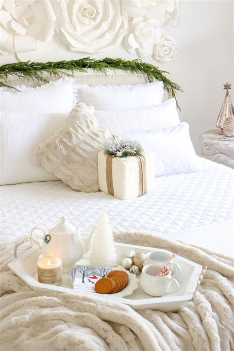 Pastel colored bedroom tend to look utterly soft and charming, due to the light and subtle nature of the pastel color. Pastel Christmas Tree and Holiday Bedroom Decor ...