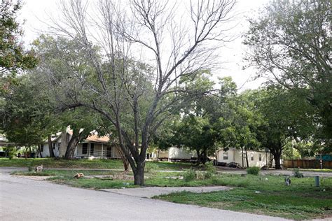 Mobile home park residents facing eviction in South Austin can stay a