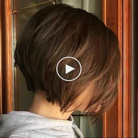 Dit prachtige blonde korte kapsel is eerder een pixie cut (bron: Irresti: Kort Haar Korte Bob Kapsels Kapsels 2020 Dames