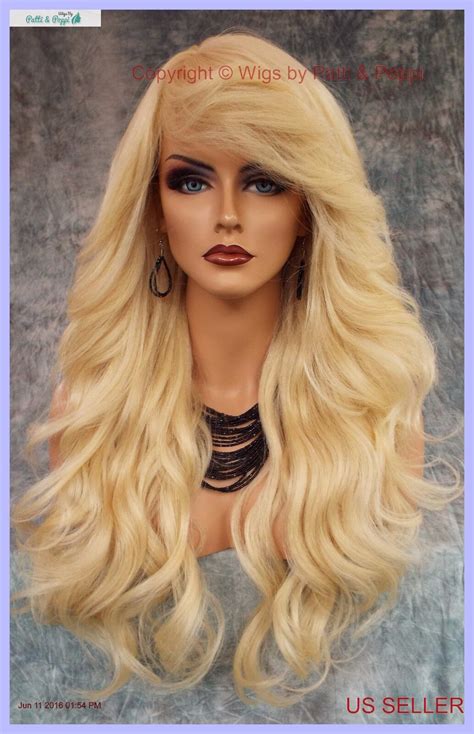 28 Wavy Heat Friendly Wig Color 613 Blond Gorgeous Sexy Long Thick Usa