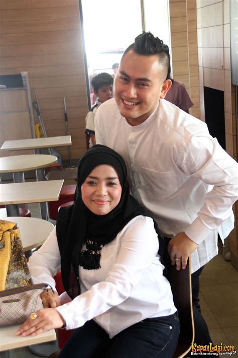 Oleh karena itu, saat tuguran kamis putih, umat katolik akan diundang untuk mengheningkan diri. Nassar-Musdalifah Gelar Pesta Ultah Anak Secara Sederhana ...