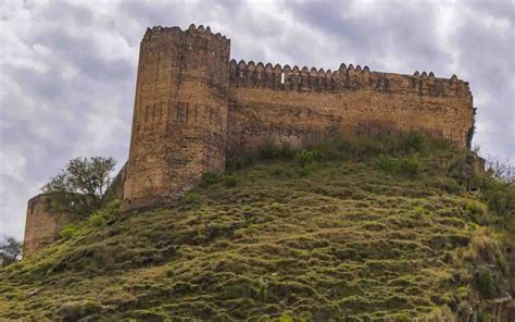 A Guide To Visiting Ramkot Fort In Azad Kashmir Zameen Blog