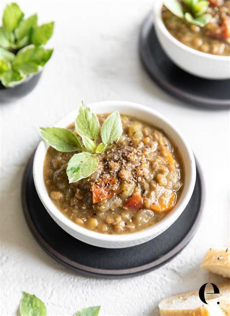 With healthy lentil recipes like this one, your body will process the complex carbs more slowly this chili is nutritional rockstar—and it's all about the black beans. Low Carb Lentil Bean Recipes / These low carb refried ...