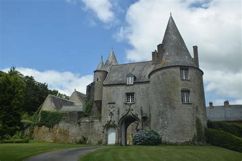 Les centres de planning familial sont spécialisés dans toutes les questions liées à la sexualité. Le Foeil. Le château de la Noë Sèche, une bâtisse ...