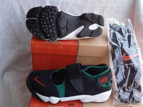 The nike air rift was released in 1996 and paved the way for the innovation we see in today's running footwear. acheter nike ninja pas cher,nike homme chaussures ...