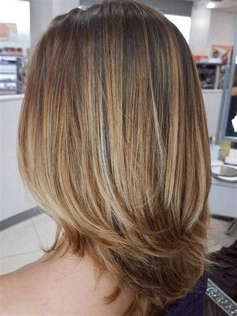 The highlights add to the textured tousled finish this. 30 Honey Blonde Hair Color Ideas You Can't Help Falling In ...