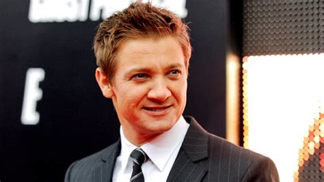 Jeremy Renner Was ‘run Over By More Than 7 Ton Pistenbully Snowplow Trendradars