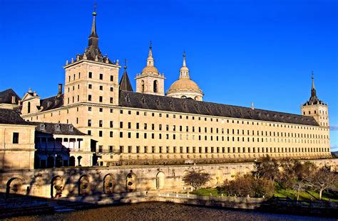 Abadía benedictina de la santa cruz del valle de los caídos; REAL MONASTERIO DE SAN LORENZO DEL ESCORIAL, COMUNIDAD DE ...