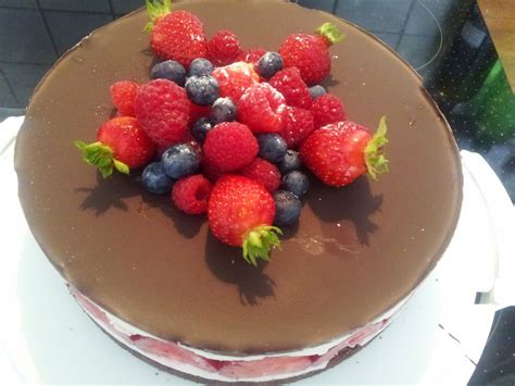 Sieh die geilen lesben bei sexspielen zu. Miss-ButterCake : Erdbeer Mascarpone Torte