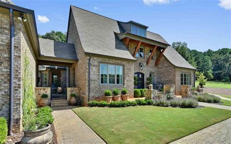 A Spectacular Alabama Estate By Pam Ausley