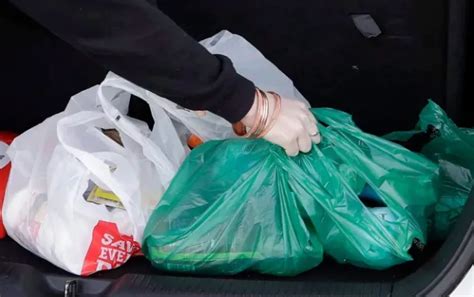 Reusable Bags Slowly Return To Bc Stores Plastic Ones Pile Up During Pandemic The Weather