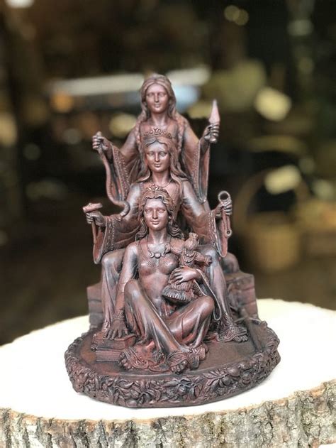 Triple Brigid Goddess Statue In 2020 Celtic Goddess Statue Triple