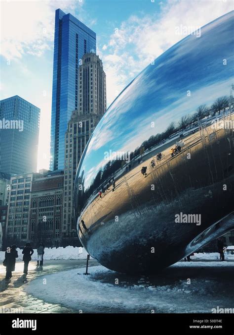 The Bean Downtown Chicago Stock Photo Alamy