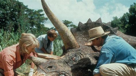 Jurassic park takes you to an amazing theme park on a remote island where dinosaurs once again roam the earth and five people must battle to survive among the prehistoric predators. Jurassic Park Movie Props Are Up For Sale, Including T-Rex Skeleton