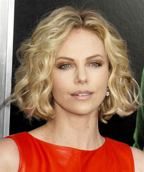 Charlize theron updated her bob with a set of baby bangs. Charlize Theron Short Wavy Casual Bob Hairstyle - Blonde ...