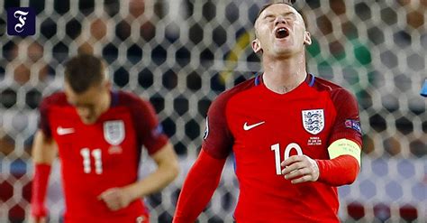 Diese spielerfrauen fiebern für ihre männer im achtelfinale mit. Fußball-EM: England nach 0:0 gegen Slowakei auf Platz zwei