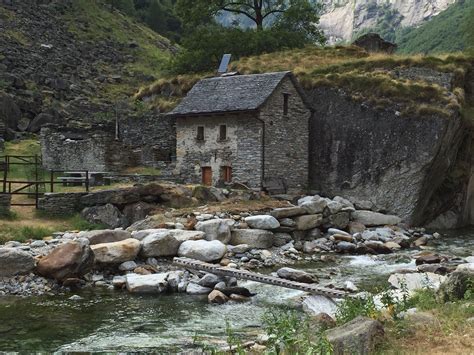 Cabioi Valle Verzasca Schweiz