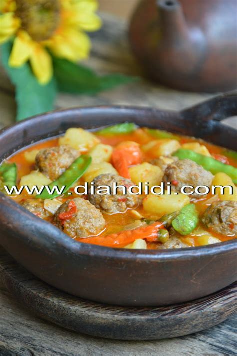 Saat sahur, akan lebih baik kita memasak masakan yang dapat cepat disajikan. Bumbu Sambal Goreng Kentang - Resep Sambal Goreng Kentang ...