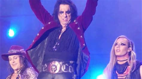 Alice Cooper Poison Madrid 02072022 La Cubierta De Leganes Youtube