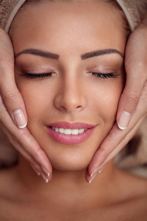 Woman Receiving Professional Face Massage Stock Image Image Of Pampering Attractive 85106003