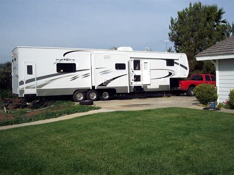 The rv slide out is one of the most important innovations in the rv industry. Rocinante: FOR SALE 2006 43 ft K-Z Fifth Wheel RV and 2004 ...