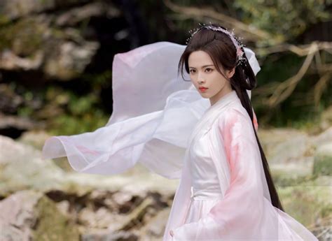 Ding Yuxi And Yang Chaoyues Auspicious Seven Oclock Completed