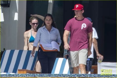 Miles Teller Continues Cabo Vacation There Are New Shirtless Photos Photo Miles