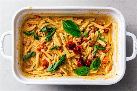 Mar 04, 2021 · by now, you've probably seen at least one tiktok cooking trend, either on the app itself or through societal osmosis. Tiktok Pasta: Super Easy Baked Feta Pasta · i am a food blog