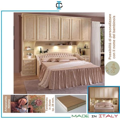 Cameretta composta da armadio ponte e divano letto, struttura patinato beige e frontali ante e cassetti patinato beige. Camere Ponte Bologna Classiche con Divano Capitonnè by ...