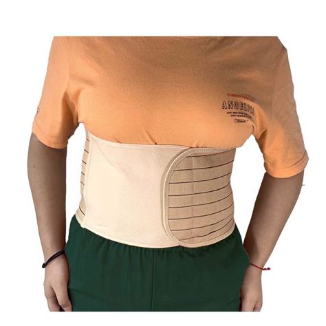 There are several muscles that are attached to the rib cage. Sore Rib Cage Muscles - Self Diagnosing Your Lower Upper ...