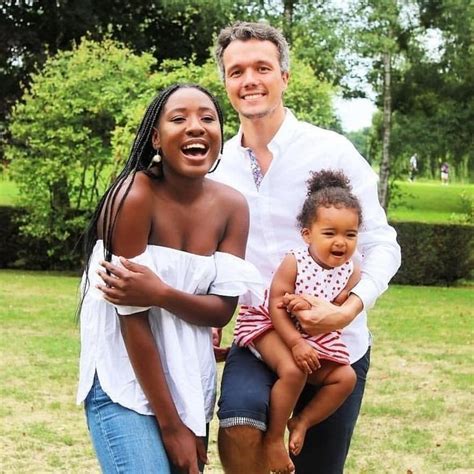 Song lyrics for couple captions. Follow @QueenSavage98 for more ☯️☯️☯️ | Interracial family, Biracial couples