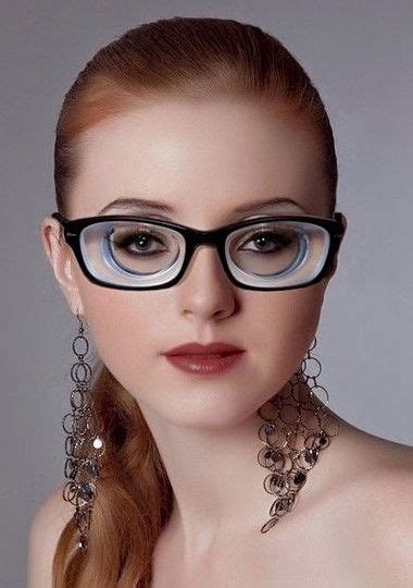 Pin By Bobby Laurel On Girls With Glasses Girls With Glasses Geek