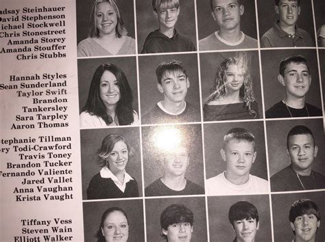 Original Taylor Swift Hendersonville High School 2005 Yearbook Freshman