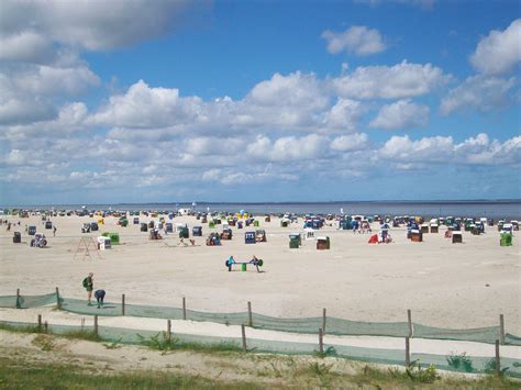 Moin und herzlich willkommen in ostfriesland! Neuharlingersiel | Ostfriesland urlaub, Reiseziele ...