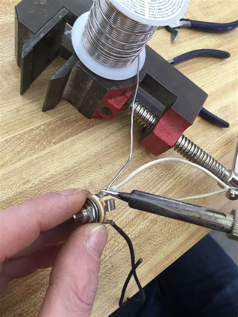 Buy the best and latest bass wire kit on banggood.com offer the quality bass wire kit on sale with worldwide free shipping. How to assemble the Fender American Vintage 62 Jazz Bass Wiring kit - Part 2 | eBass