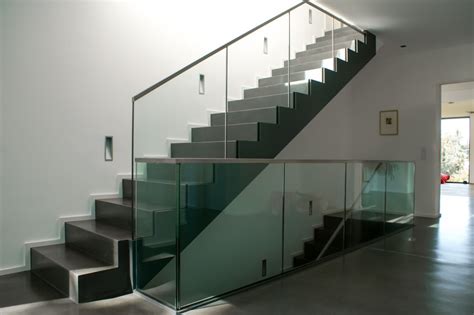 Für innen und außen geeignet. Sichtbeton Treppe - Grotegut Architekten